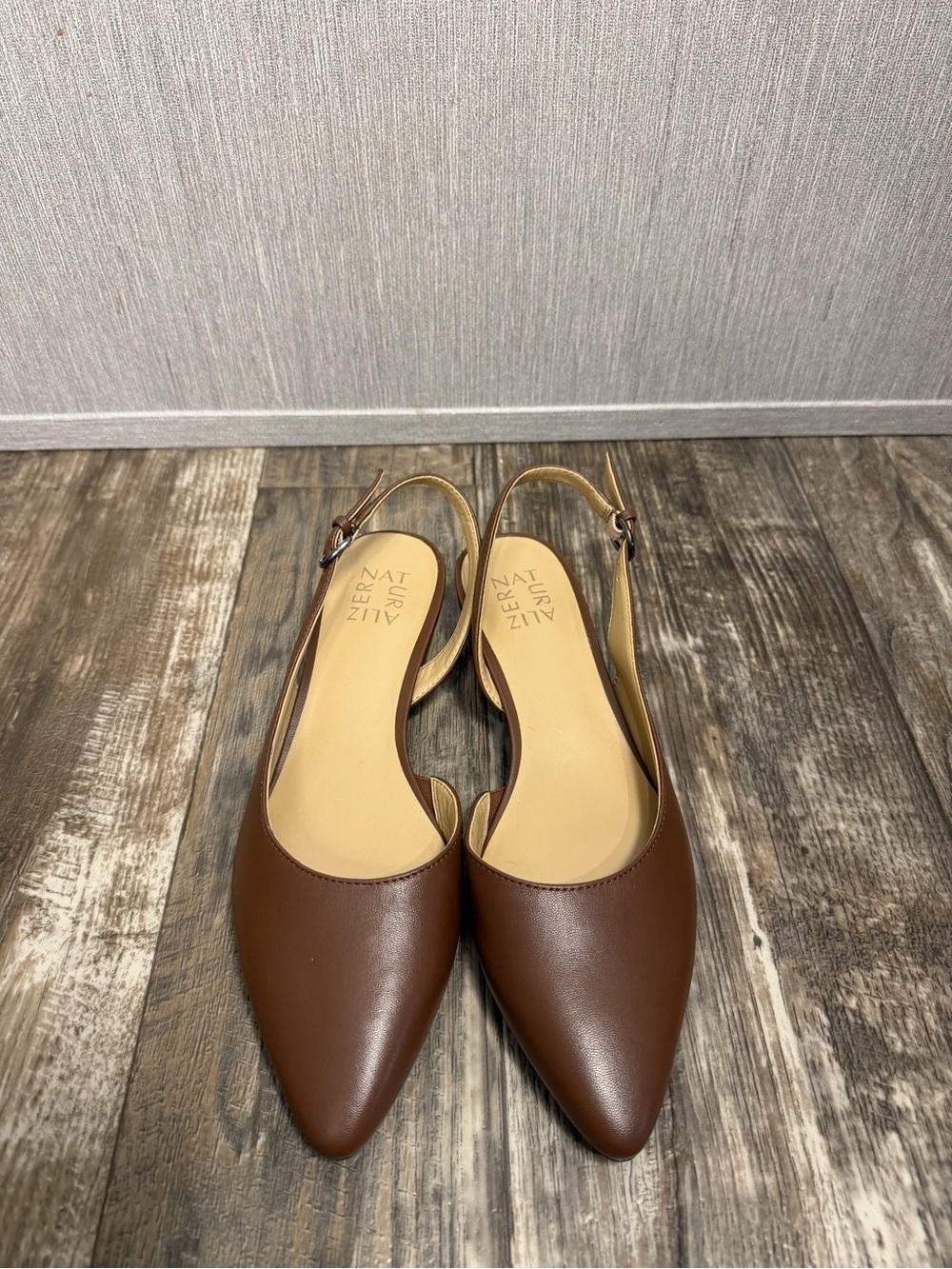 NWOB Naturalizer Brown Leather Slingback Flats Size 8 - Picture 8 of 16